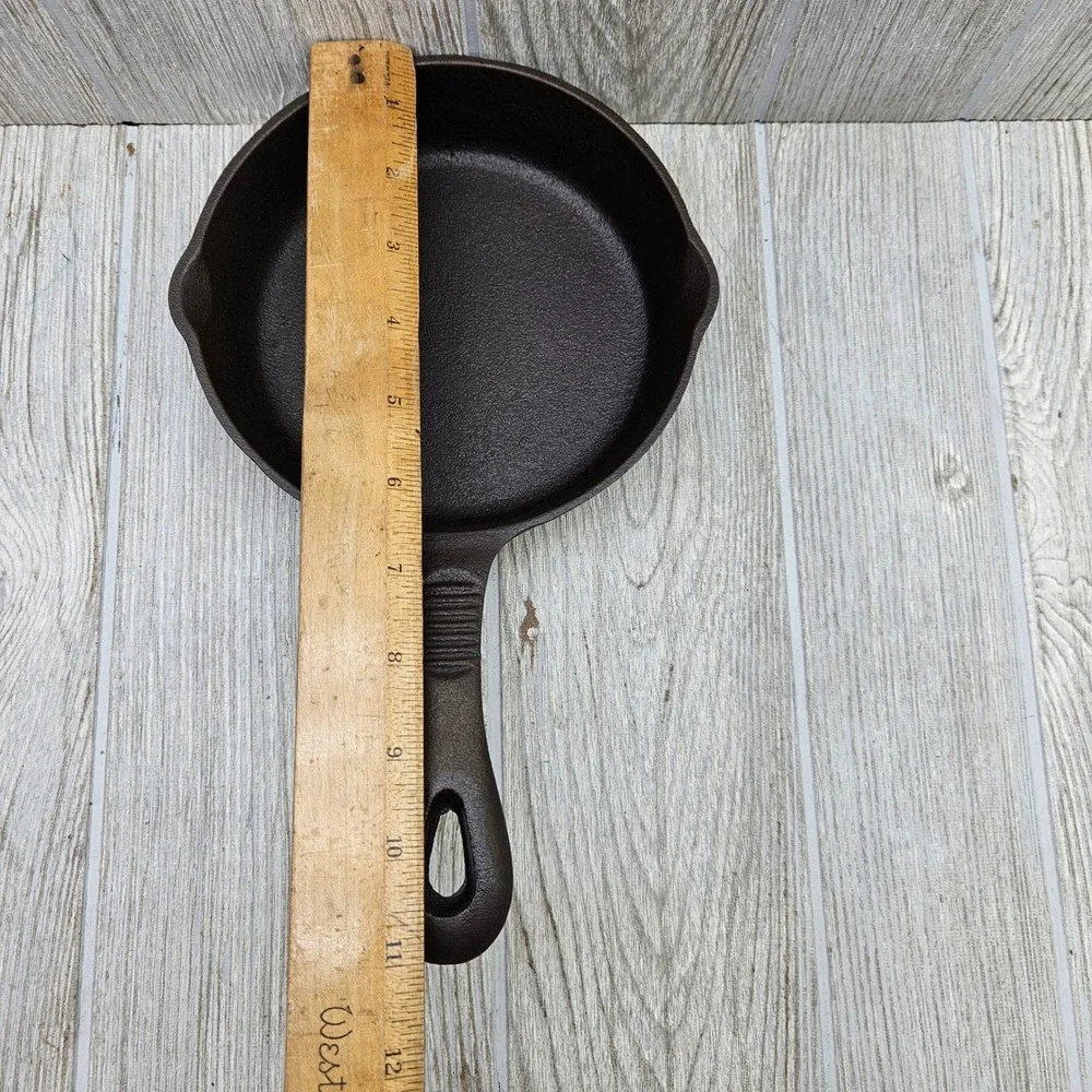 Benjamin & Medwin Cast Iron‎ Skillet 6.5 Inch Vintage Cookware Restored